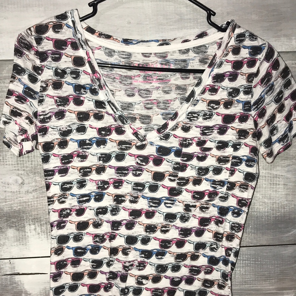 2 cotton v neck